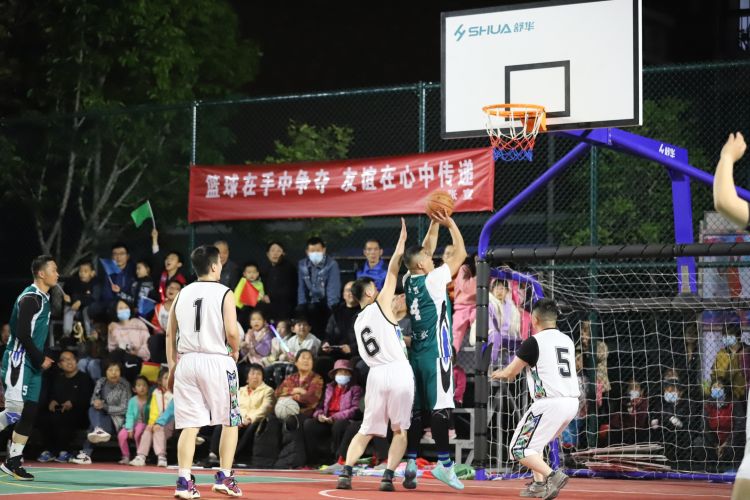 是曼